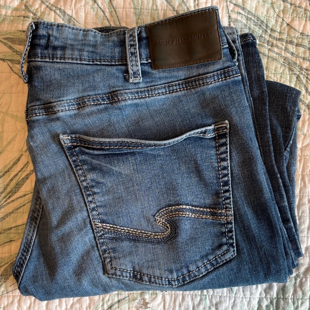 Silver Jeans Men's Classic Denim, Gordie relaxed fit size 33/32